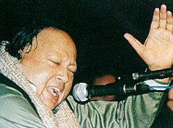 Nusrat Fateh Ali Khan - Performing In London - By NusratOnline.com